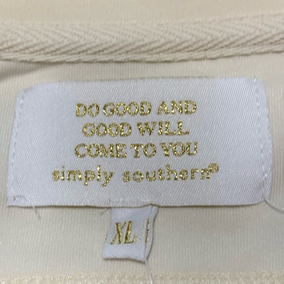 Simply Southern Off White/Cream Cropped Sweatshirt/Top - Picture 2 of 6